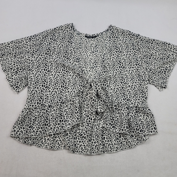 NWOT snow leopard front tie peplum flutter blouse - Picture 6 of 8